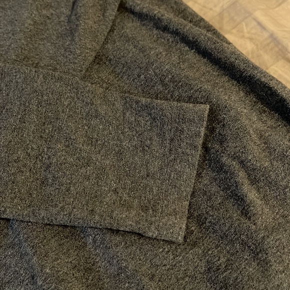 Grey long sleeve shirt - Picture 2 of 4